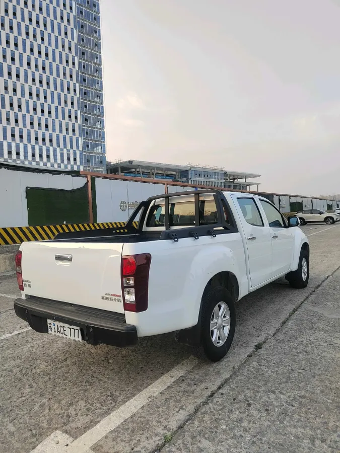 2023 Isuzu LingTuo 2.5T 150HP L4 8AT,autocango,china used car exporter,china ev exporter,chinese used car exporter,chinese used ev exporter
