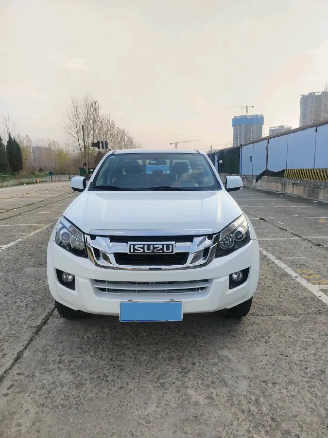 2023 Isuzu LingTuo 2.5T 150HP L4 8AT,autocango,china used car exporter,china ev exporter,chinese used car exporter,chinese used ev exporter