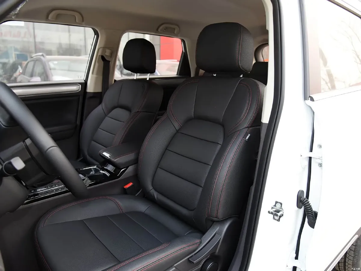 2018 BAIC ChangHe Q7 1.5T 150HP L4 CVT,autocango,china used car exporter,china ev exporter,chinese used car exporter,chinese used ev exporter