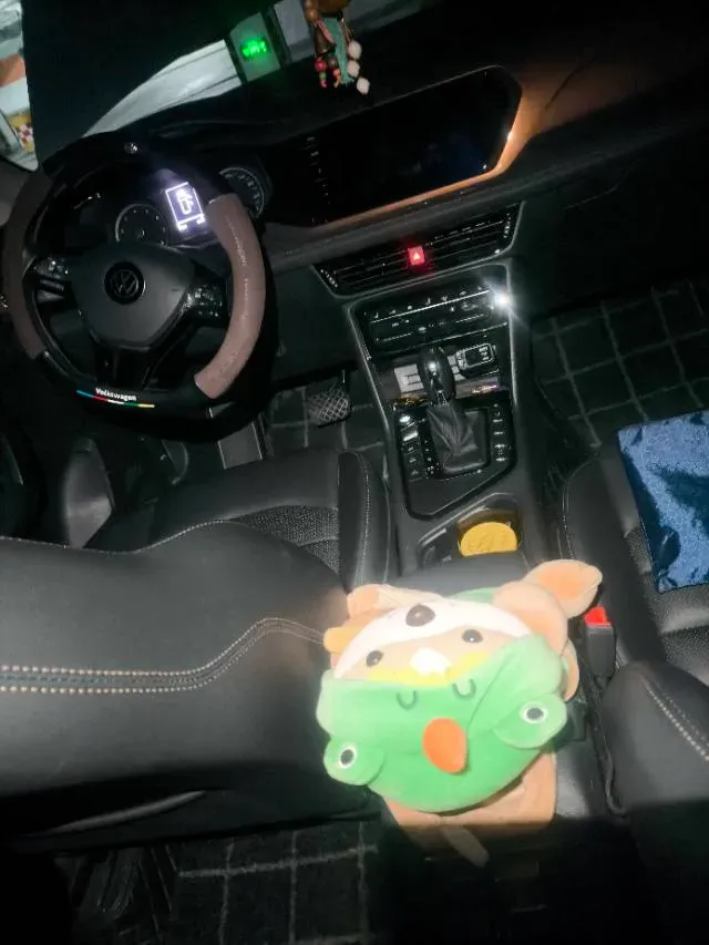 2021 Volkswagen Tharu 1.4T 150HP L4 7DCT,autocango,china used car exporter,china ev exporter,chinese used car exporter,chinese used ev exporter