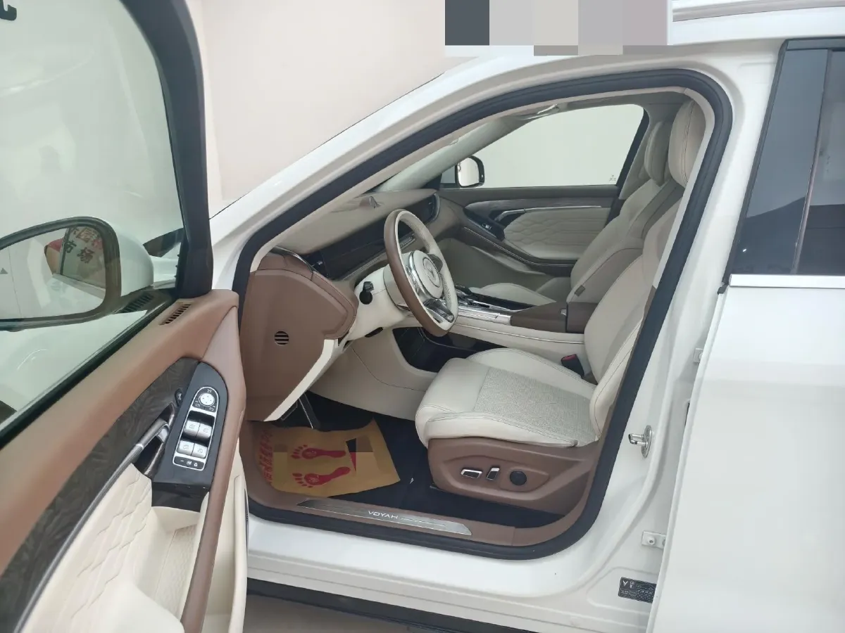 2021 Voyah FREE Range Extended 109HP REEV 33KWH,autocango,china used car exporter,china ev exporter,chinese used car exporter,chinese used ev exporter