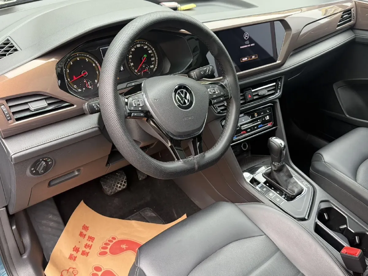 2021 Volkswagen Tharu 1.4T 150HP L4 7DCT,autocango,china used car exporter,china ev exporter,chinese used car exporter,chinese used ev exporter