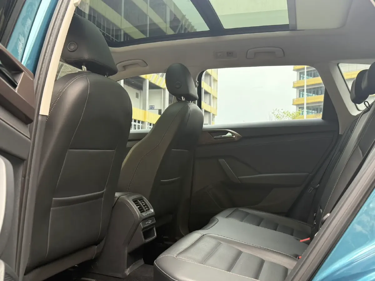 2021 Volkswagen Tharu 1.4T 150HP L4 7DCT,autocango,china used car exporter,china ev exporter,chinese used car exporter,chinese used ev exporter