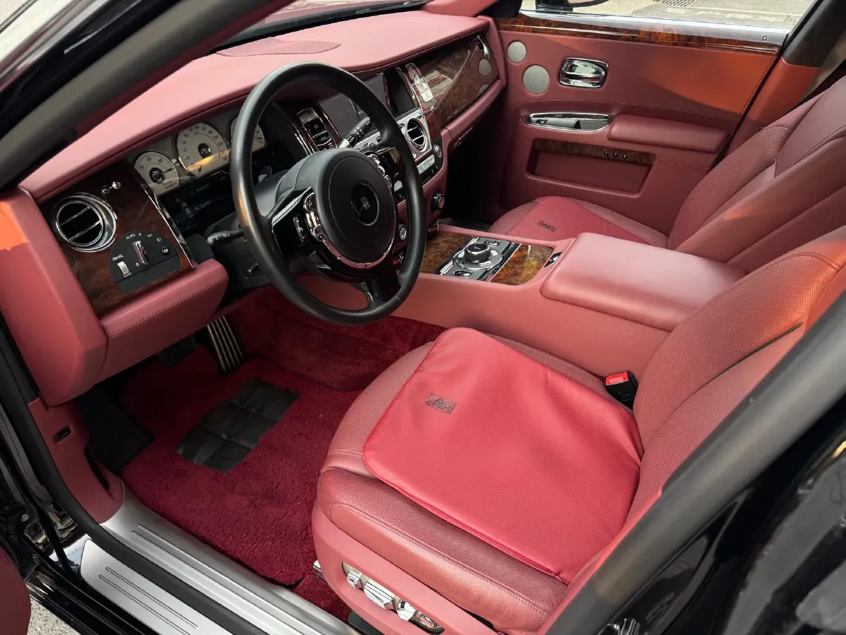 2018 Rolls-Royce Ghost 6.6T 571HP V12 8AT,autocango,china used car exporter,china ev exporter,chinese used car exporter,chinese used ev exporter