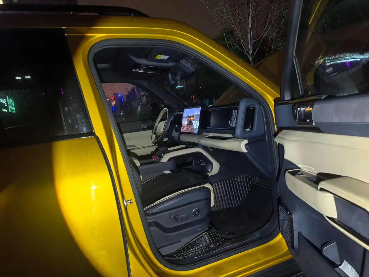 2023 FangChengBao Bao 5 1.5T 194HP L4 E-CVT PHEV 31.8KWH,autocango,china used car exporter,china ev exporter,chinese used car exporter,chinese used ev exporter