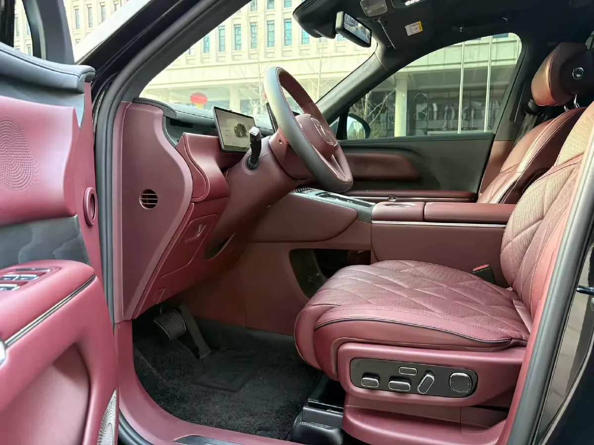 2026 Voyah 9L 1.5T 150HP L4 PHEV,autocango,china used car exporter,china ev exporter,chinese used car exporter,chinese used ev exporter