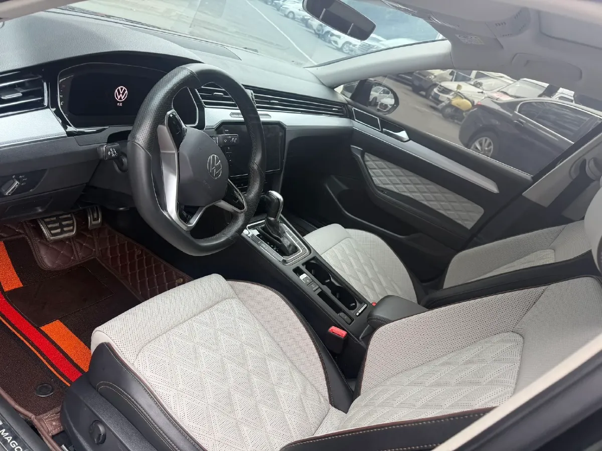 2023 Volkswagen Magotan 2.0T 186HP L4 7DCT,autocango,china used car exporter,china ev exporter,chinese used car exporter,chinese used ev exporter