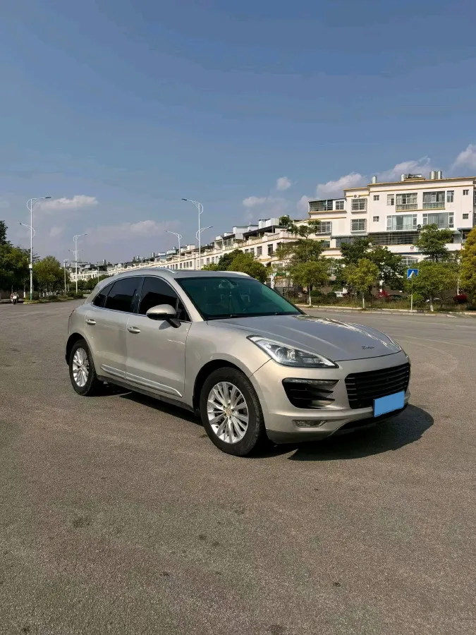 2017 Zotye SR9 2.0T 190HP L4 6DCT,autocango,china used car exporter,china ev exporter,chinese used car exporter,chinese used ev exporter