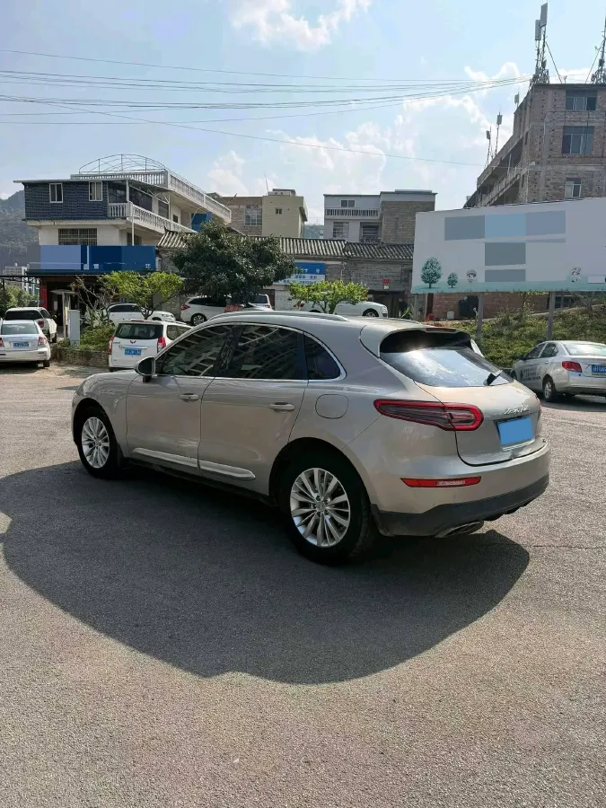 2017 Zotye SR9 2.0T 190HP L4 6DCT,autocango,china used car exporter,china ev exporter,chinese used car exporter,chinese used ev exporter