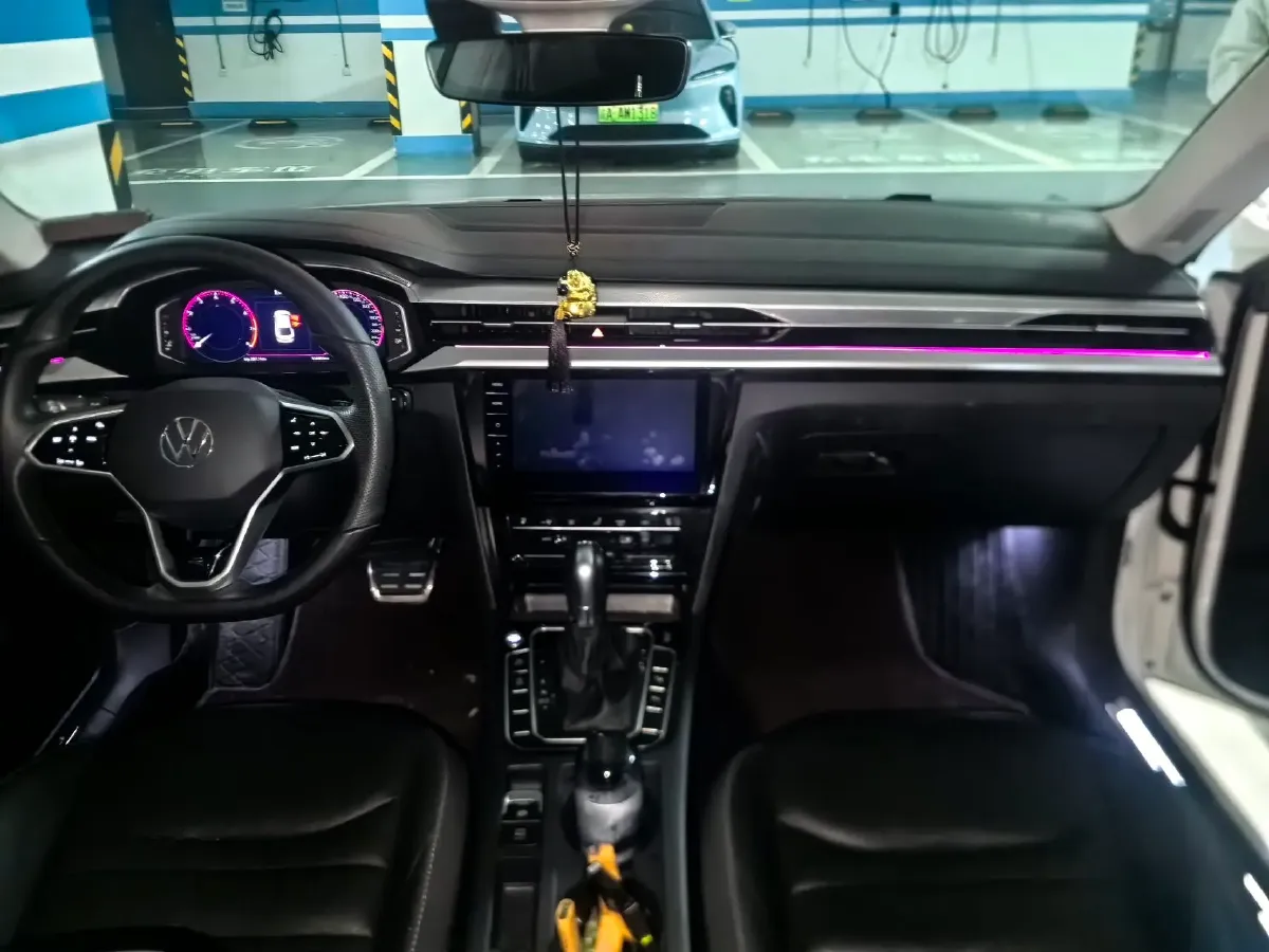 2021 Volkswagen CC 2.0T 220HP L4 7DCT,autocango,china used car exporter,china ev exporter,chinese used car exporter,chinese used ev exporter