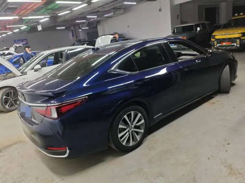 2020 Lexus ES 2.5L 178HP L4 E-CVT Hybrid,autocango,china used car exporter,china ev exporter,chinese used car exporter,chinese used ev exporter