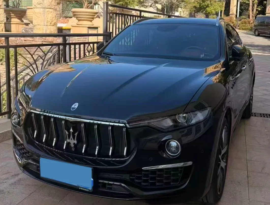 2022 Maserati Levante 2.0T 330HP L4 8AT,autocango,china used car exporter,china ev exporter,chinese used car exporter,chinese used ev exporter