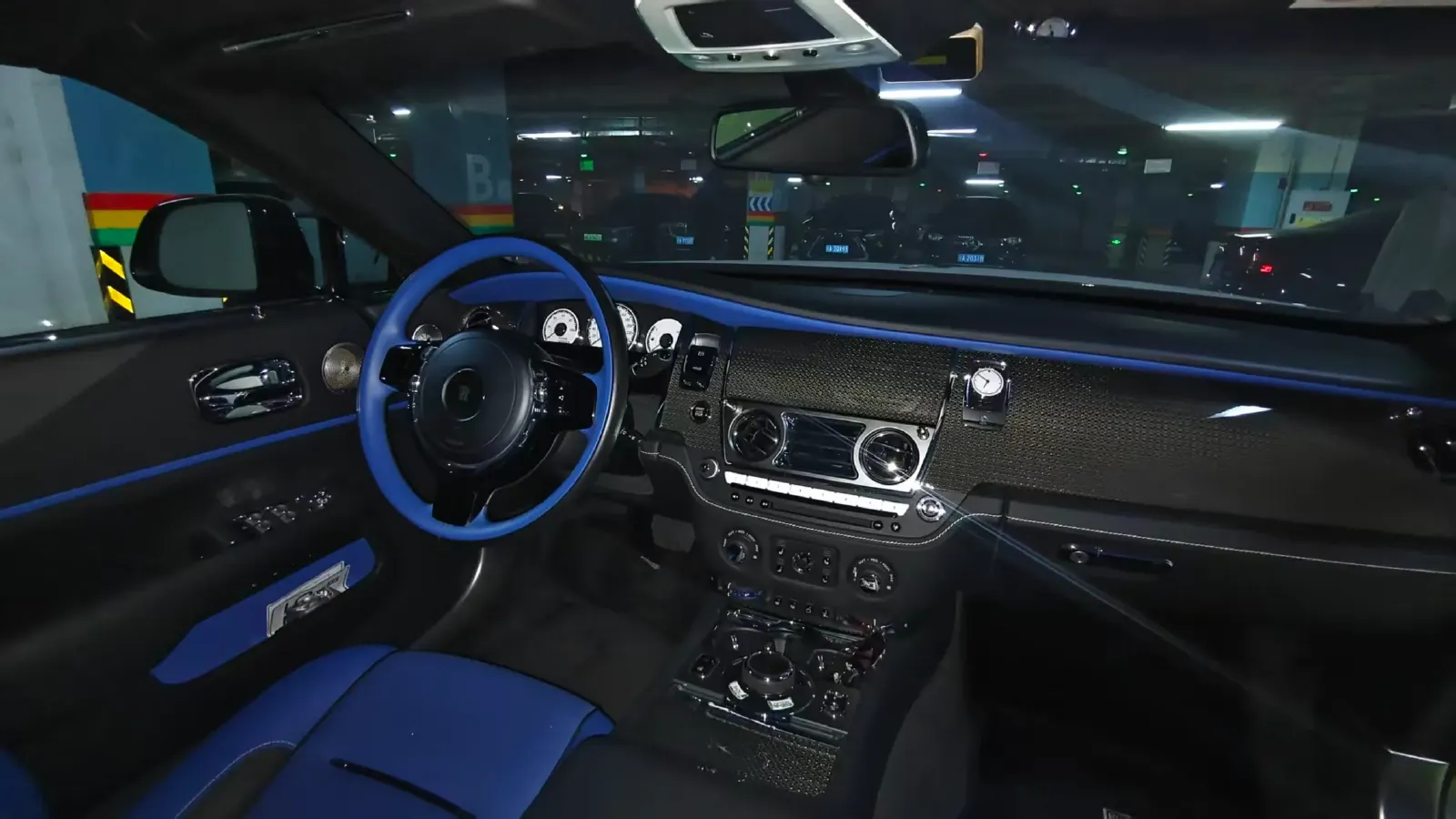 2015 Rolls-Royce Dawn 6.6T 571HP V12 8AT,autocango,china used car exporter,china ev exporter,chinese used car exporter,chinese used ev exporter