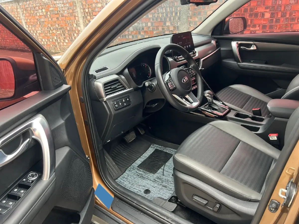 2018 Kia Sportage R 2.0L 160HP L4 6AT,autocango,china used car exporter,china ev exporter,chinese used car exporter,chinese used ev exporter