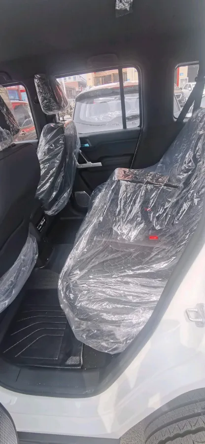 2025 212 212 T01 2.0T 170HP L4 8AT,autocango,china used car exporter,china ev exporter,chinese used car exporter,chinese used ev exporter