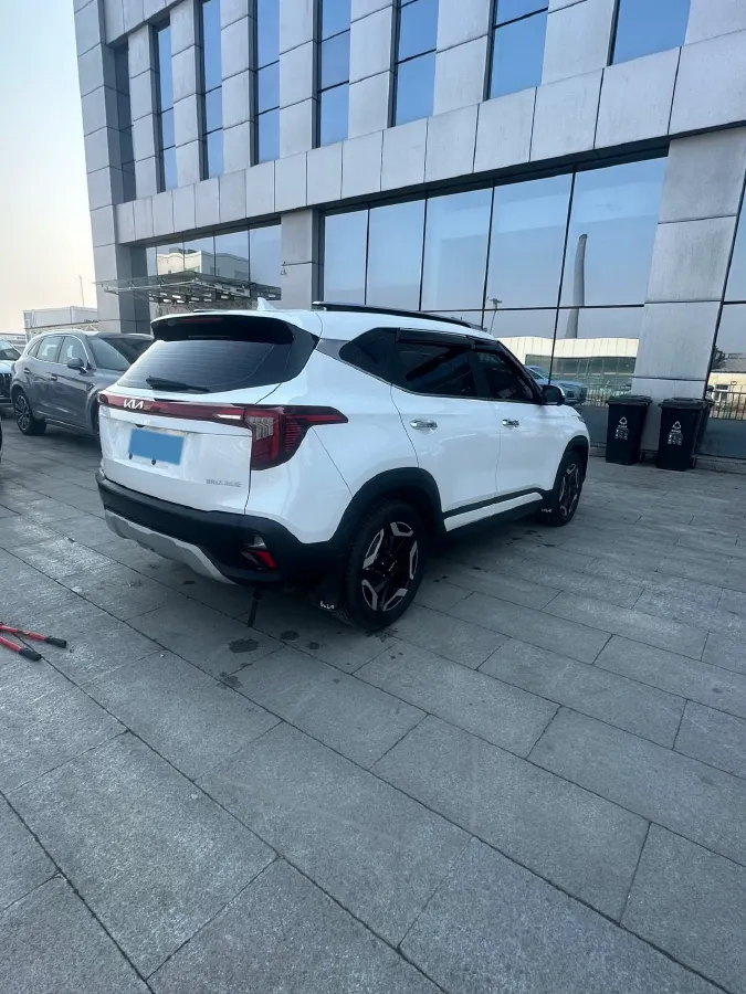 2023 Kia Seltos 1.5L 115HP L4 CVT,autocango,china used car exporter,china ev exporter,chinese used car exporter,chinese used ev exporter