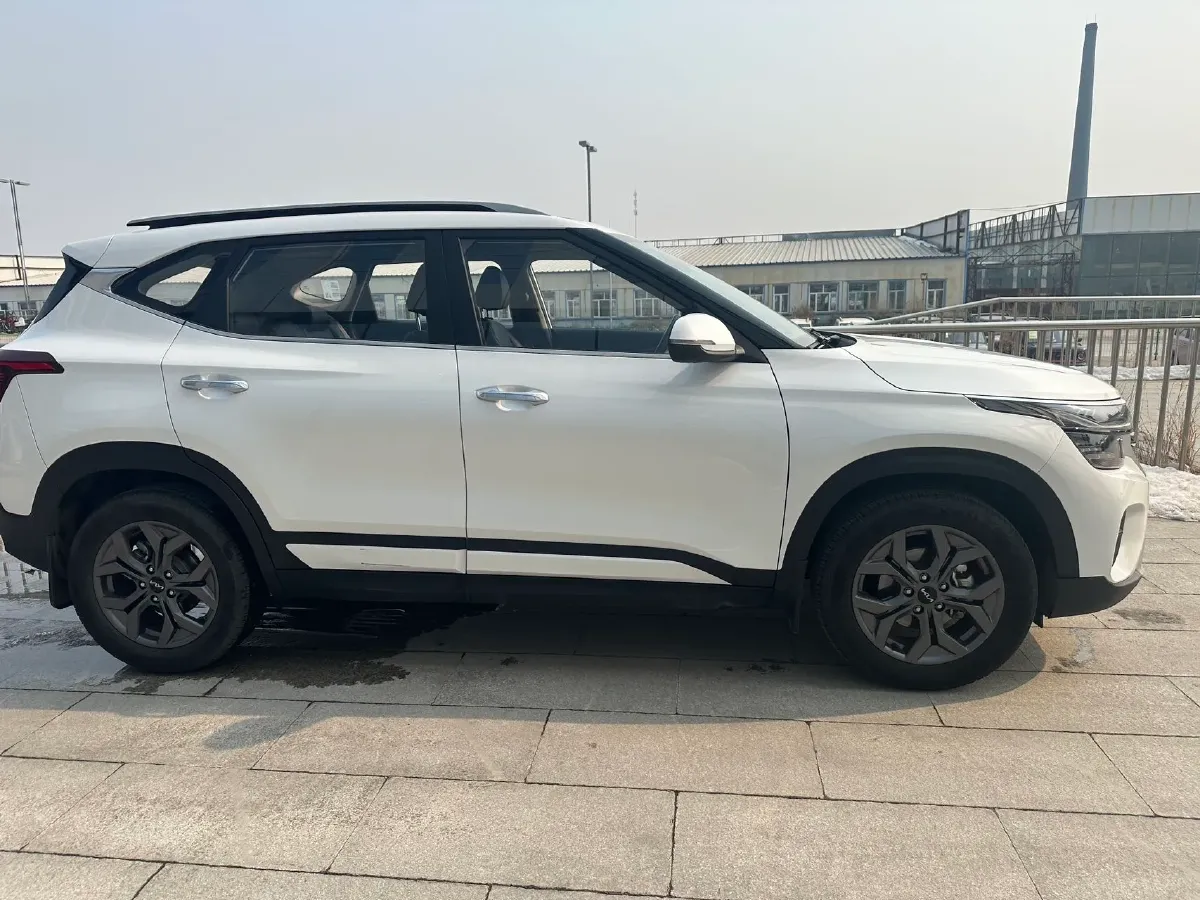 2023 Kia Seltos 1.5L 115HP L4 CVT,autocango,china used car exporter,china ev exporter,chinese used car exporter,chinese used ev exporter