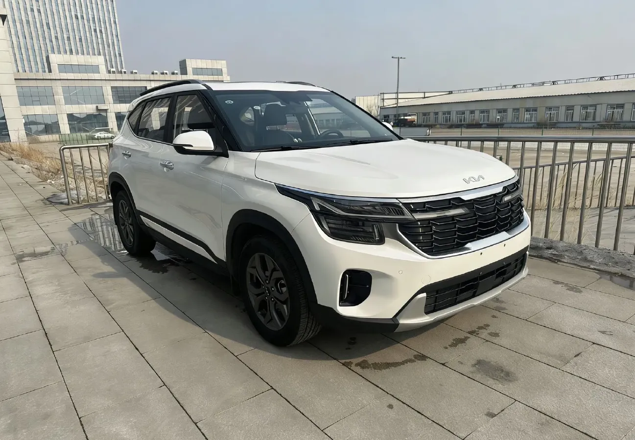 2023 Kia Seltos 1.5L 115HP L4 CVT,autocango,china used car exporter,china ev exporter,chinese used car exporter,chinese used ev exporter