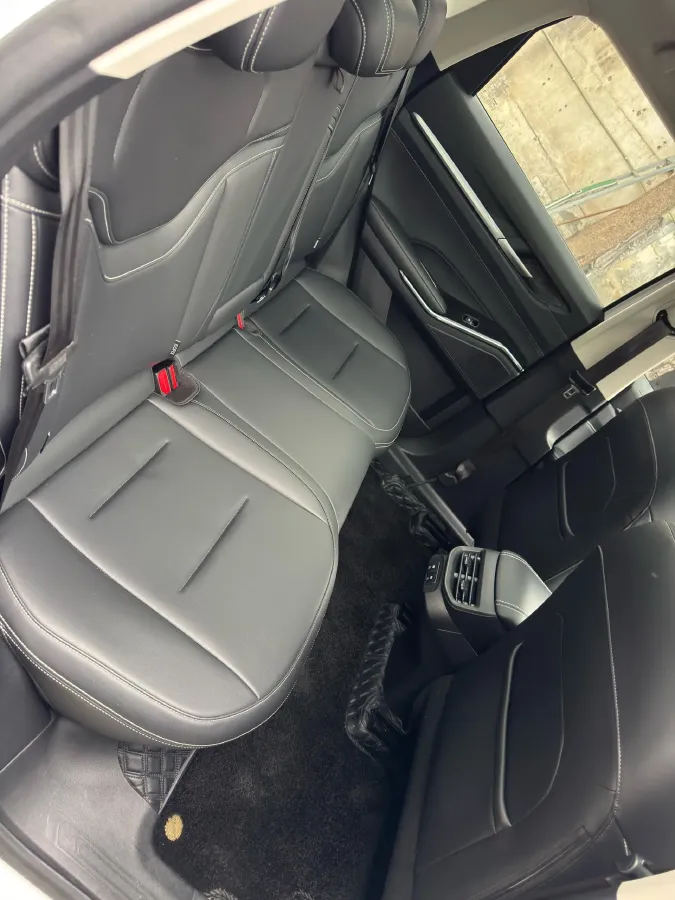 2021 Haval H6 1.5T 169HP L4 7DCT,autocango,china used car exporter,china ev exporter,chinese used car exporter,chinese used ev exporter