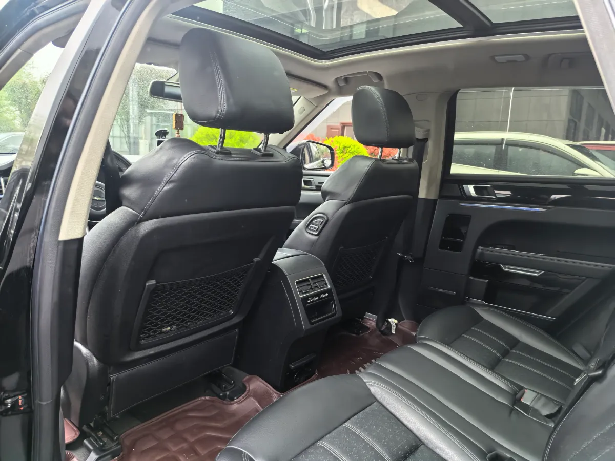 2017 Zotye T700 1.8T 177HP L4 6DCT,autocango,china used car exporter,china ev exporter,chinese used car exporter,chinese used ev exporter