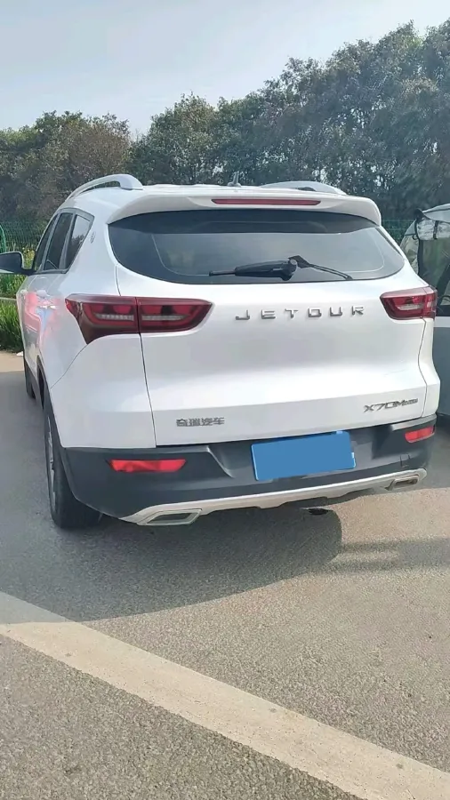 2022 Jetour X70M 1.5T 156HP L4 6MT,autocango,china used car exporter,china ev exporter,chinese used car exporter,chinese used ev exporter