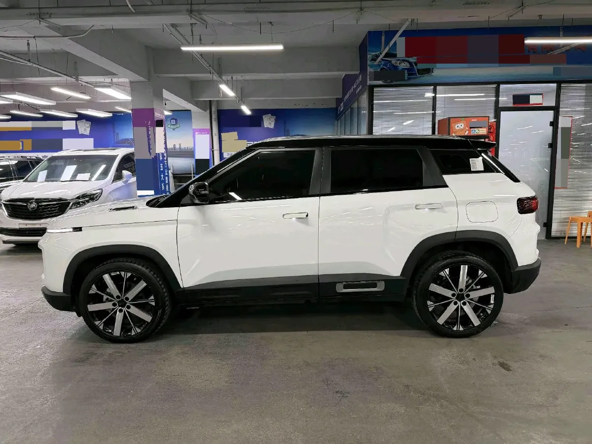 2023 Geely ICON 1.5T 181HP L4 7DCT,autocango,china used car exporter,china ev exporter,chinese used car exporter,chinese used ev exporter