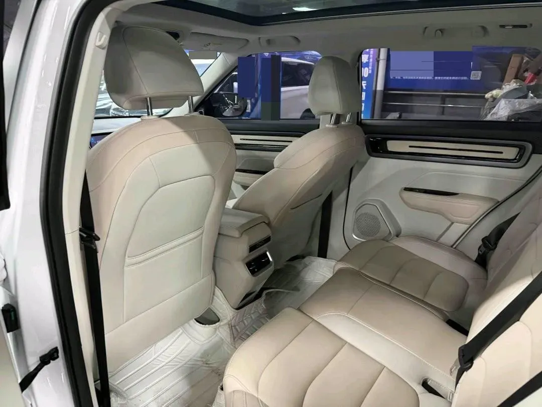 2023 Geely ICON 1.5T 181HP L4 7DCT,autocango,china used car exporter,china ev exporter,chinese used car exporter,chinese used ev exporter