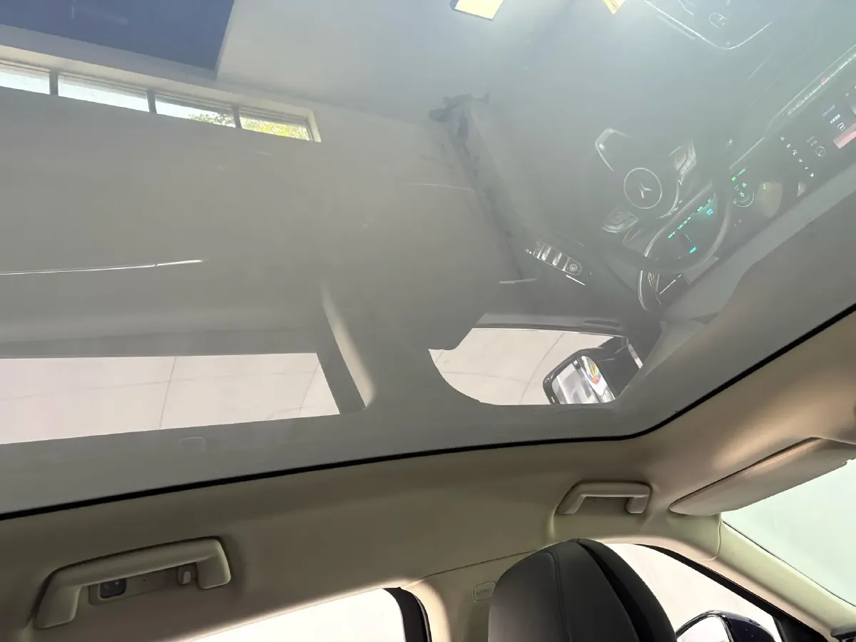 2021 Voyah FREE Range Extended 109HP REEV 33KWH,autocango,china used car exporter,china ev exporter,chinese used car exporter,chinese used ev exporter