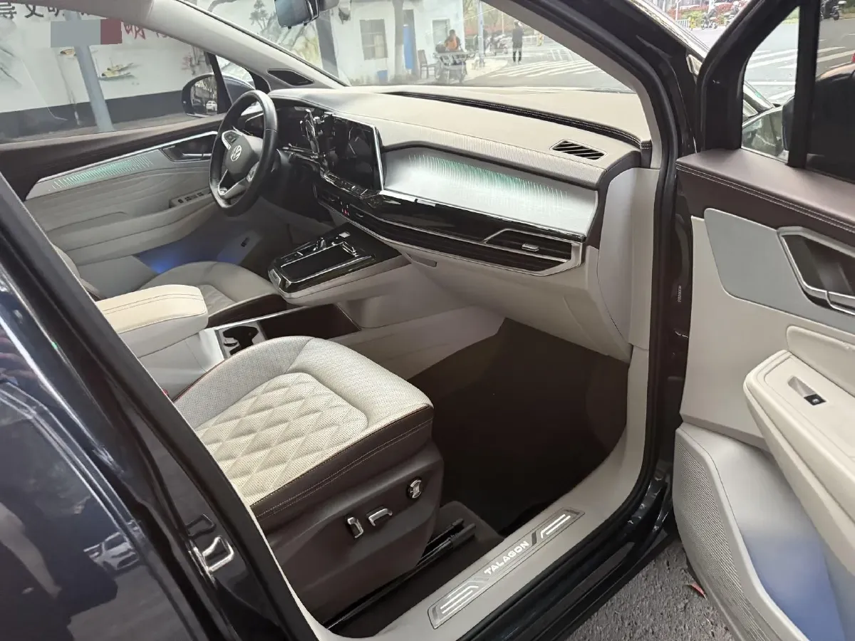 2022 Volkswagen Talagon 2.0T 220HP L4 7DCT,autocango,china used car exporter,china ev exporter,chinese used car exporter,chinese used ev exporter