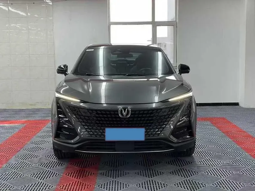 2022 ChangAn UNI-T 1.5T 188HP L4 7DCT,autocango,china used car exporter,china ev exporter,chinese used car exporter,chinese used ev exporter