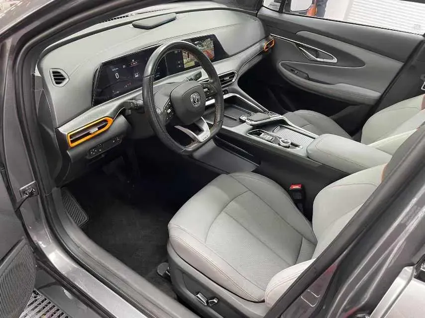 2022 ChangAn UNI-T 1.5T 188HP L4 7DCT,autocango,china used car exporter,china ev exporter,chinese used car exporter,chinese used ev exporter