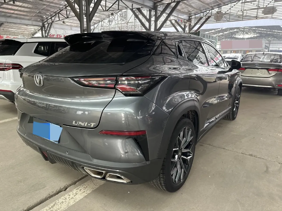 2022 ChangAn UNI-T 1.5T 188HP L4 7DCT,autocango,china used car exporter,china ev exporter,chinese used car exporter,chinese used ev exporter