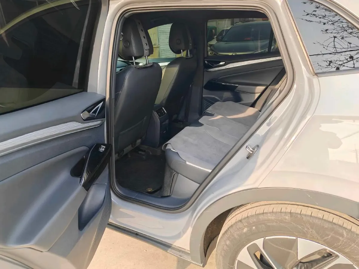 2024 Volkswagen ID.4 Crozz BEV 55.7KWH,autocango,china used car exporter,china ev exporter,chinese used car exporter,chinese used ev exporter