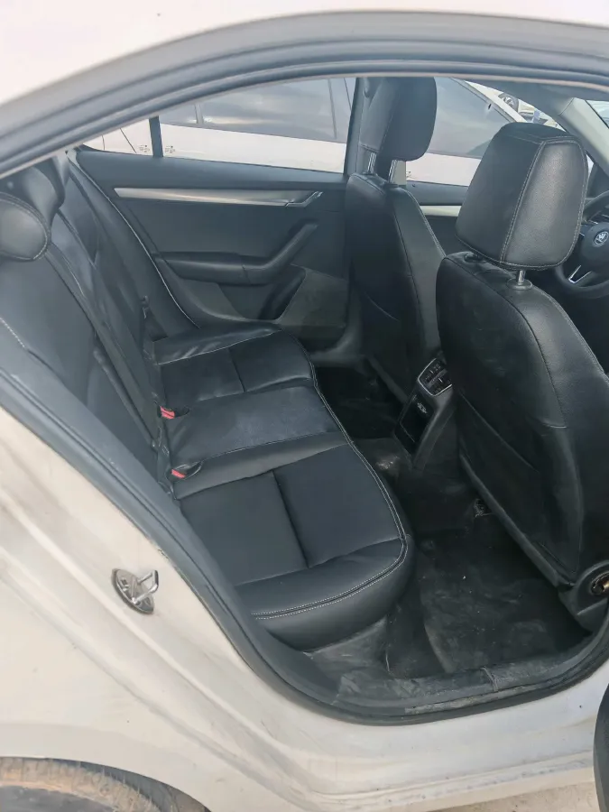 2018 Skoda Octavia 1.6L 110HP L4 6AT,autocango,china used car exporter,china ev exporter,chinese used car exporter,chinese used ev exporter