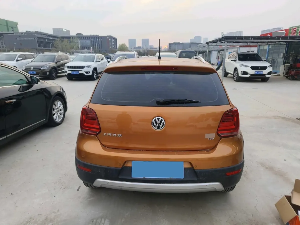 2018 Landwind XiaoYao 1.5T 163HP L4 CVT,autocango,china used car exporter,china ev exporter,chinese used car exporter,chinese used ev exporter