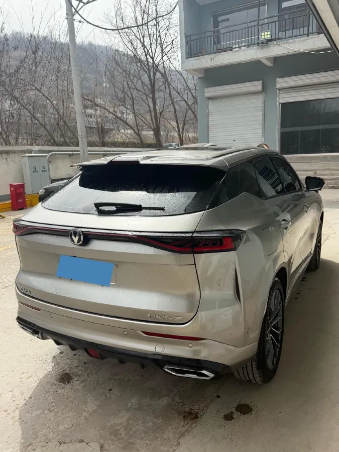2024 ChangAn UNI-Z 1.5L 98HP L4 E-CVT PHEV 18.4KWH,autocango,china used car exporter,china ev exporter,chinese used car exporter,chinese used ev exporter