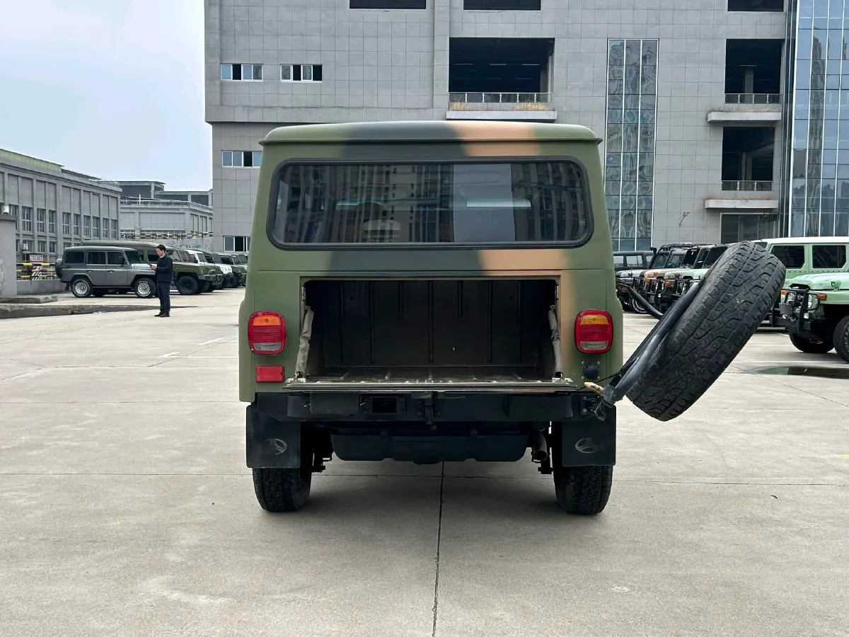 2020 BAW 212 2.4T 211HP L4 6MT,autocango,china used car exporter,china ev exporter,chinese used car exporter,chinese used ev exporter