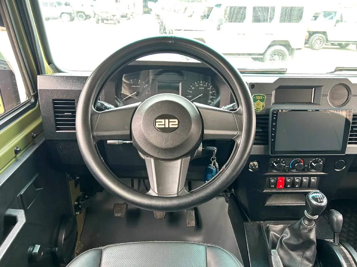 2023 BAW 212 2.4T 211HP L4 6MT,autocango,china used car exporter,china ev exporter,chinese used car exporter,chinese used ev exporter