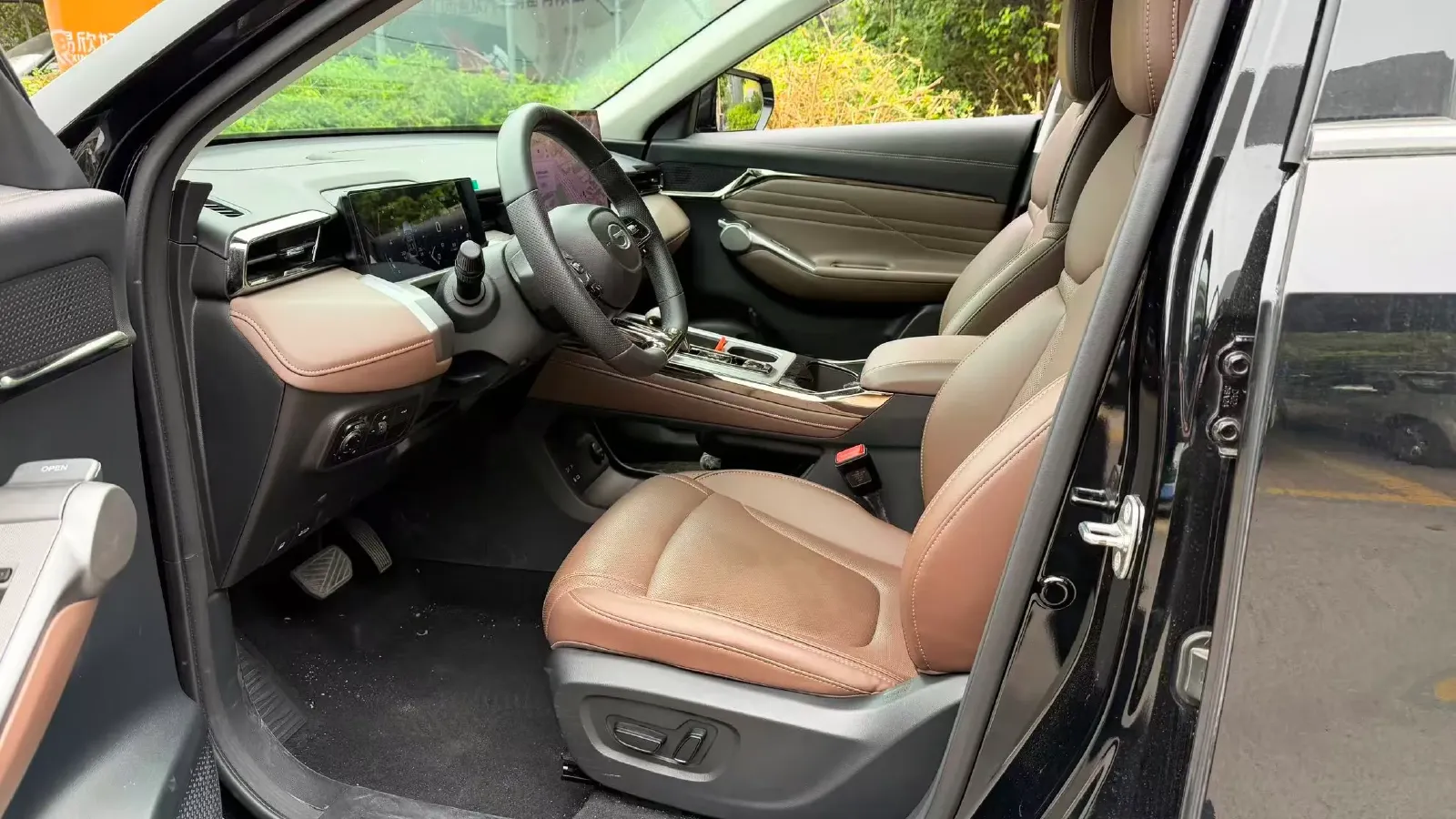 2024 GAC Trumpchi GS4 1.5T 177HP L4 7DCT,autocango,china used car exporter,china ev exporter,chinese used car exporter,chinese used ev exporter