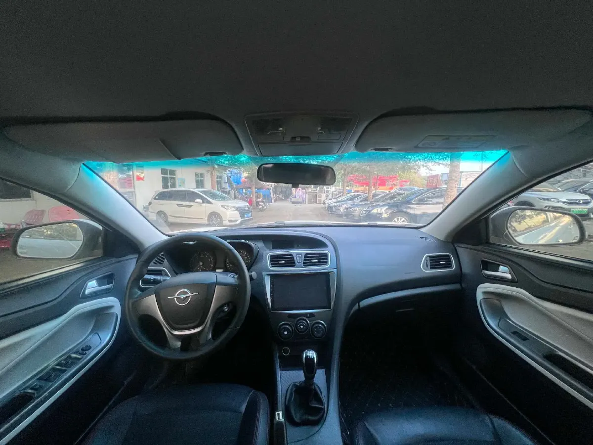 2017 HaiMa Family 1.6L 125HP L4 6MT,autocango,china used car exporter,china ev exporter,chinese used car exporter,chinese used ev exporter