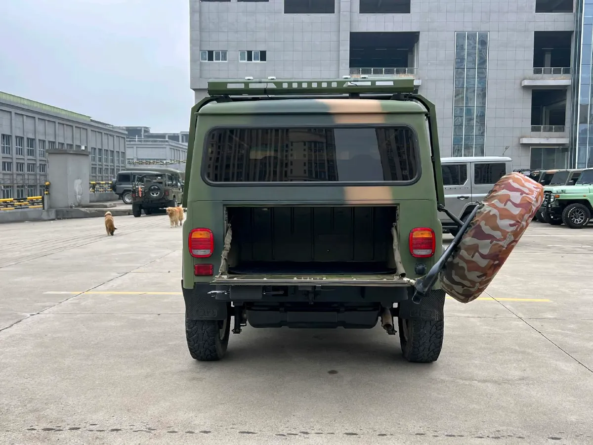 2020 BAW 212 2.4T 211HP L4 6MT,autocango,china used car exporter,china ev exporter,chinese used car exporter,chinese used ev exporter