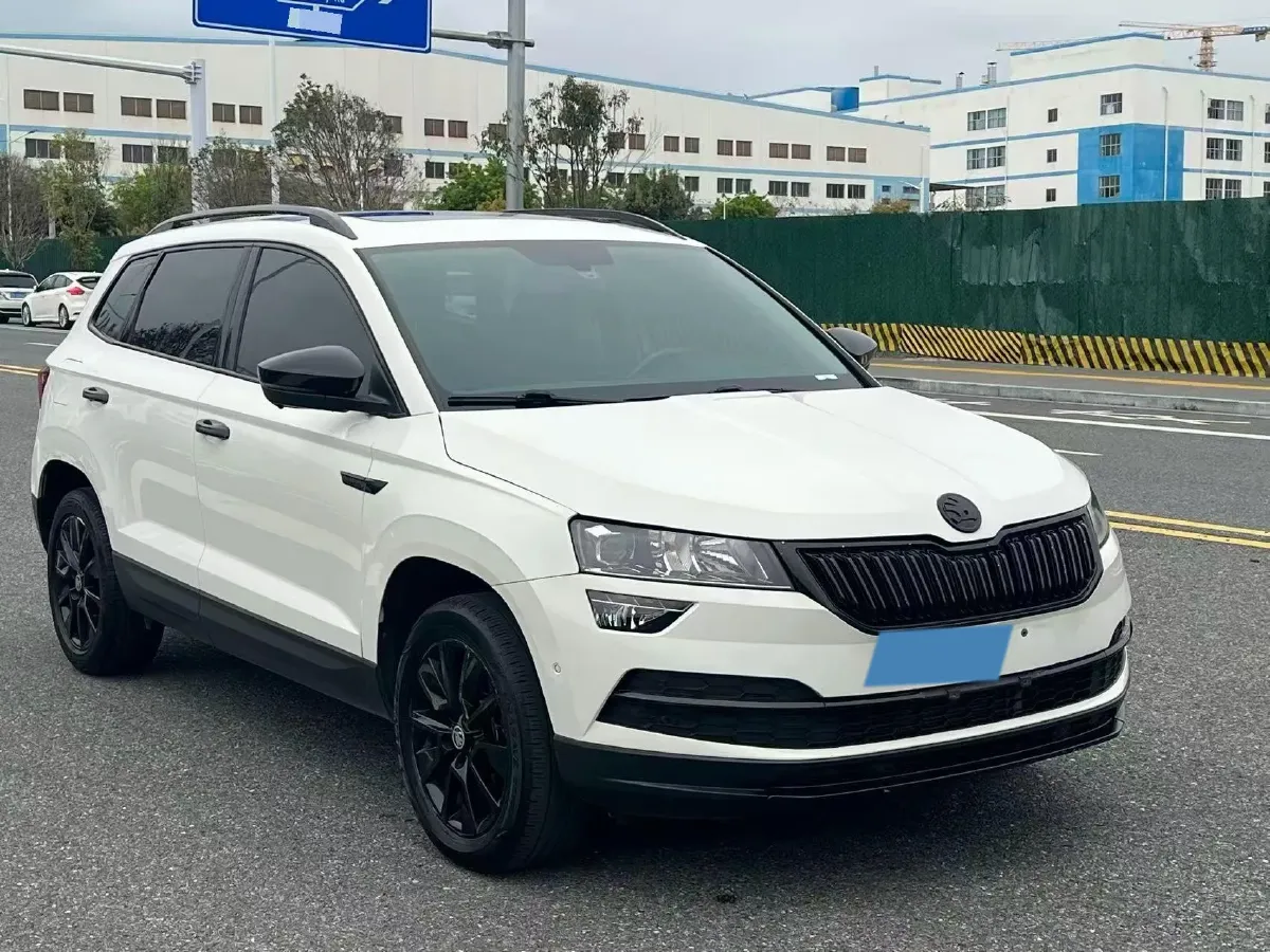 2019 Skoda Karoq 1.4T 150HP L4 7DCT,autocango,china used car exporter,china ev exporter,chinese used car exporter,chinese used ev exporter