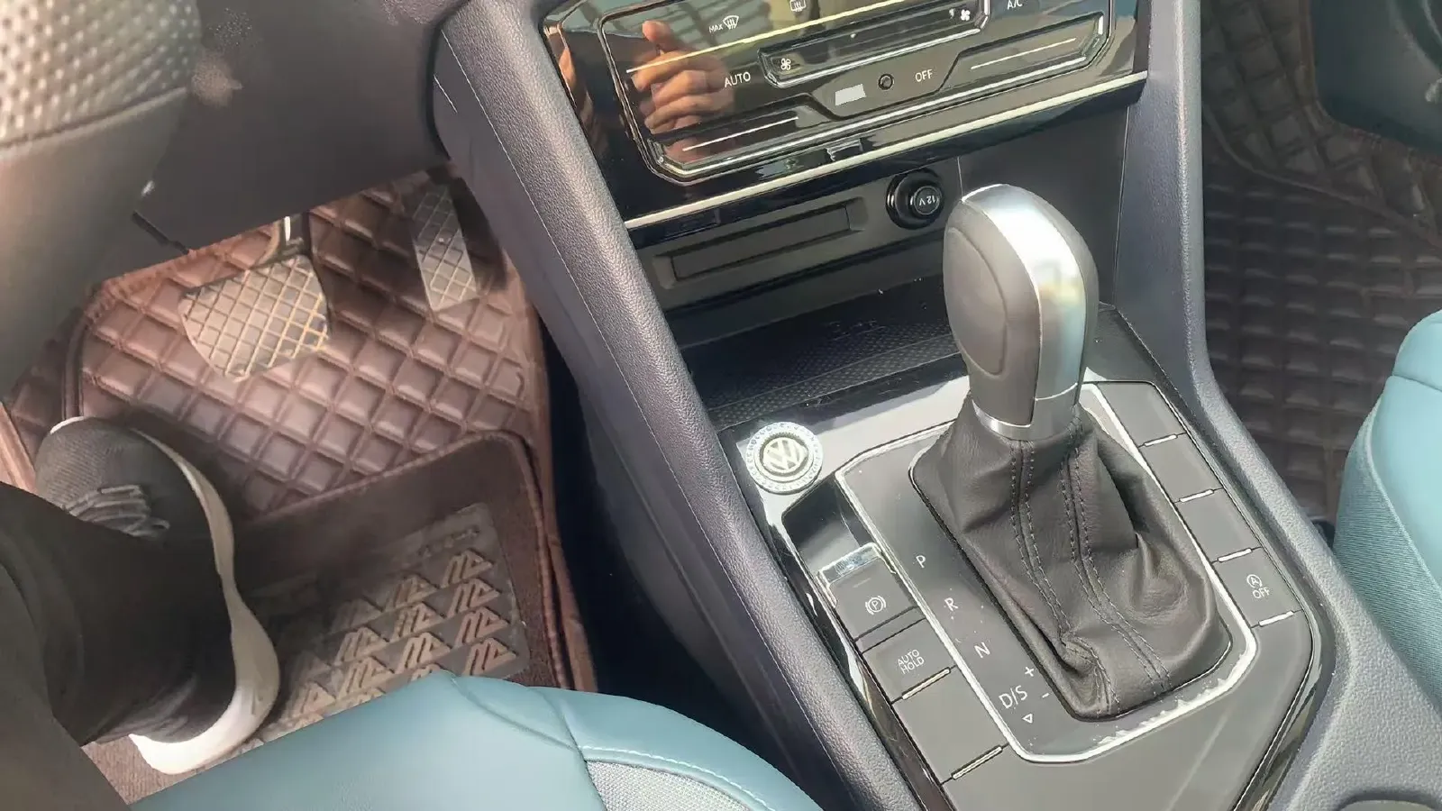 2023 Volkswagen Tharu 1.5T 160HP L4 7DCT,autocango,china used car exporter,china ev exporter,chinese used car exporter,chinese used ev exporter