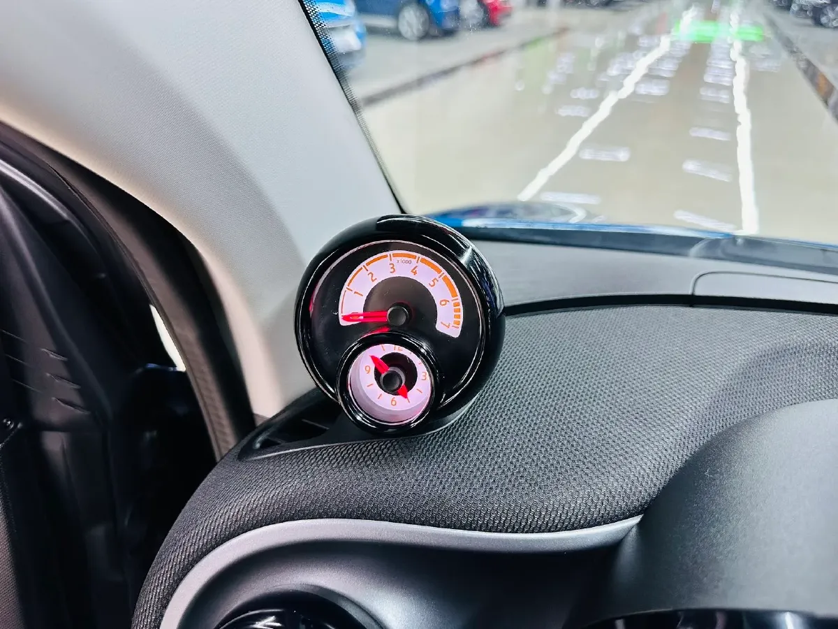 2018 Smart smart forfour 0.9T 90HP L3 6DCT,autocango,china used car exporter,china ev exporter,chinese used car exporter,chinese used ev exporter