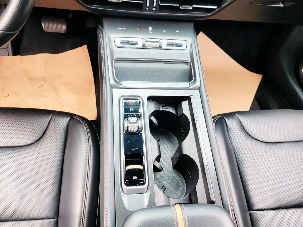 2022 Lincoln Z 2.0T 246HP L4 8AT,autocango,china used car exporter,china ev exporter,chinese used car exporter,chinese used ev exporter