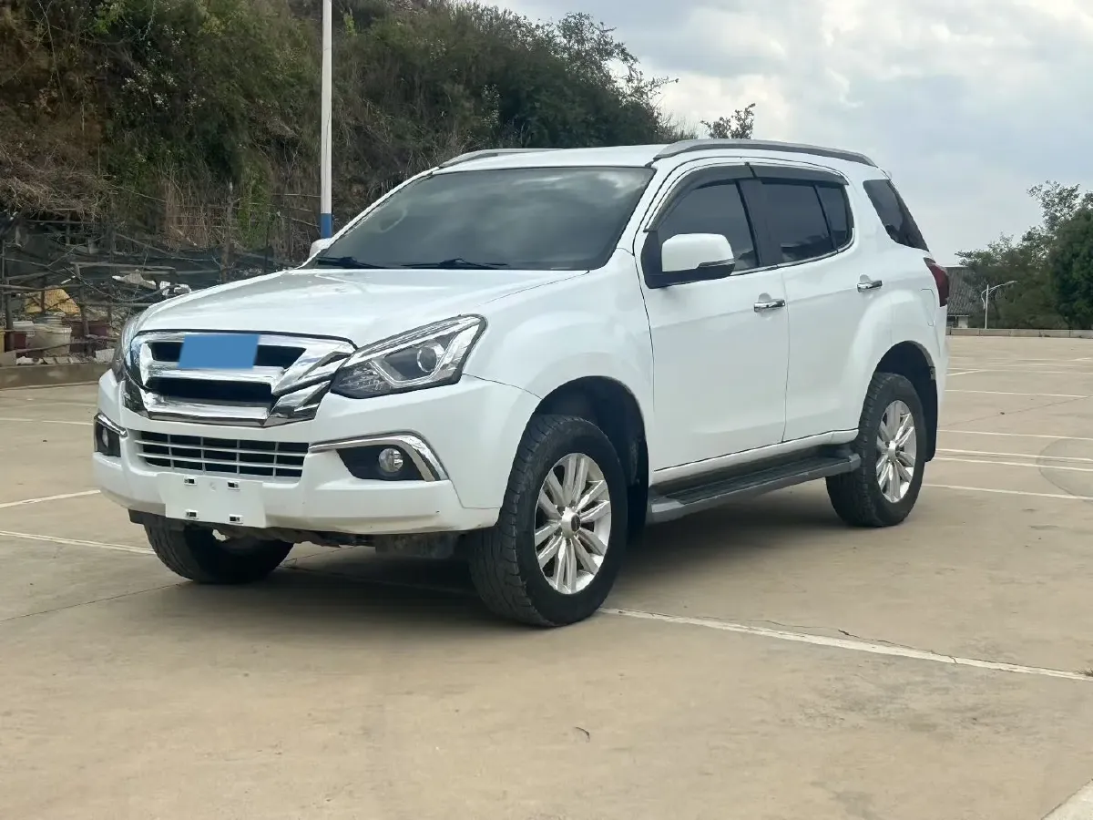 2020 Isuzu Mu-X 1.9T 166HP L4 6AT,autocango,china used car exporter,china ev exporter,chinese used car exporter,chinese used ev exporter