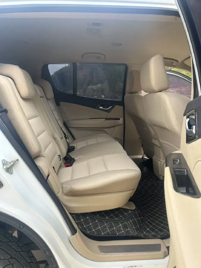 2020 Isuzu Mu-X 1.9T 166HP L4 6AT,autocango,china used car exporter,china ev exporter,chinese used car exporter,chinese used ev exporter