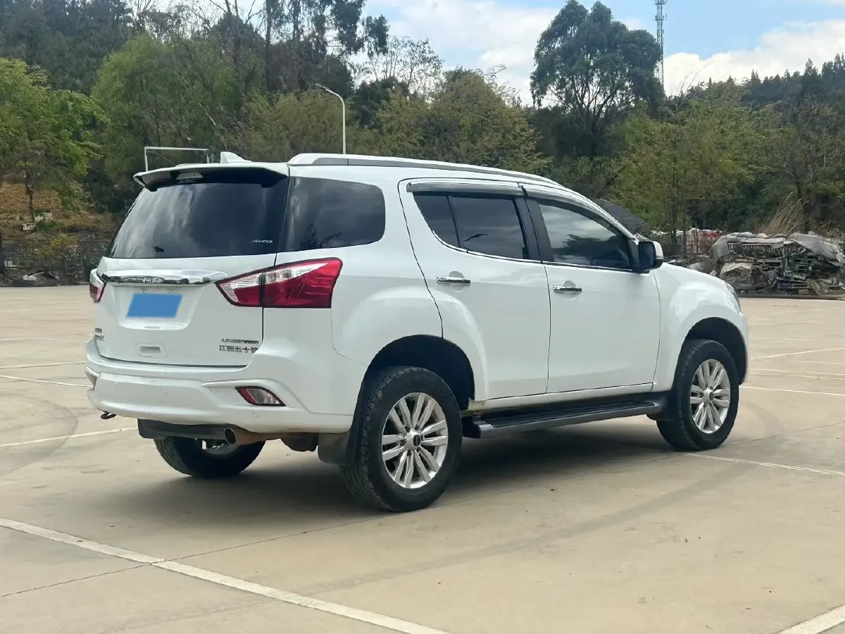 2020 Isuzu Mu-X 1.9T 166HP L4 6AT,autocango,china used car exporter,china ev exporter,chinese used car exporter,chinese used ev exporter
