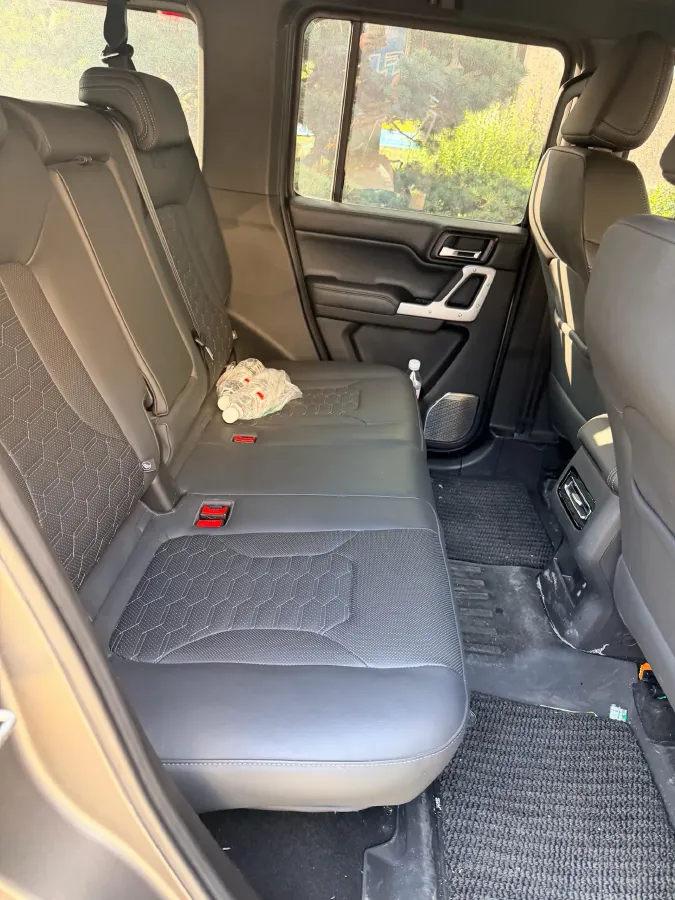 2024 212 212 T01 2.0T 252HP L4 8AT,autocango,china used car exporter,china ev exporter,chinese used car exporter,chinese used ev exporter