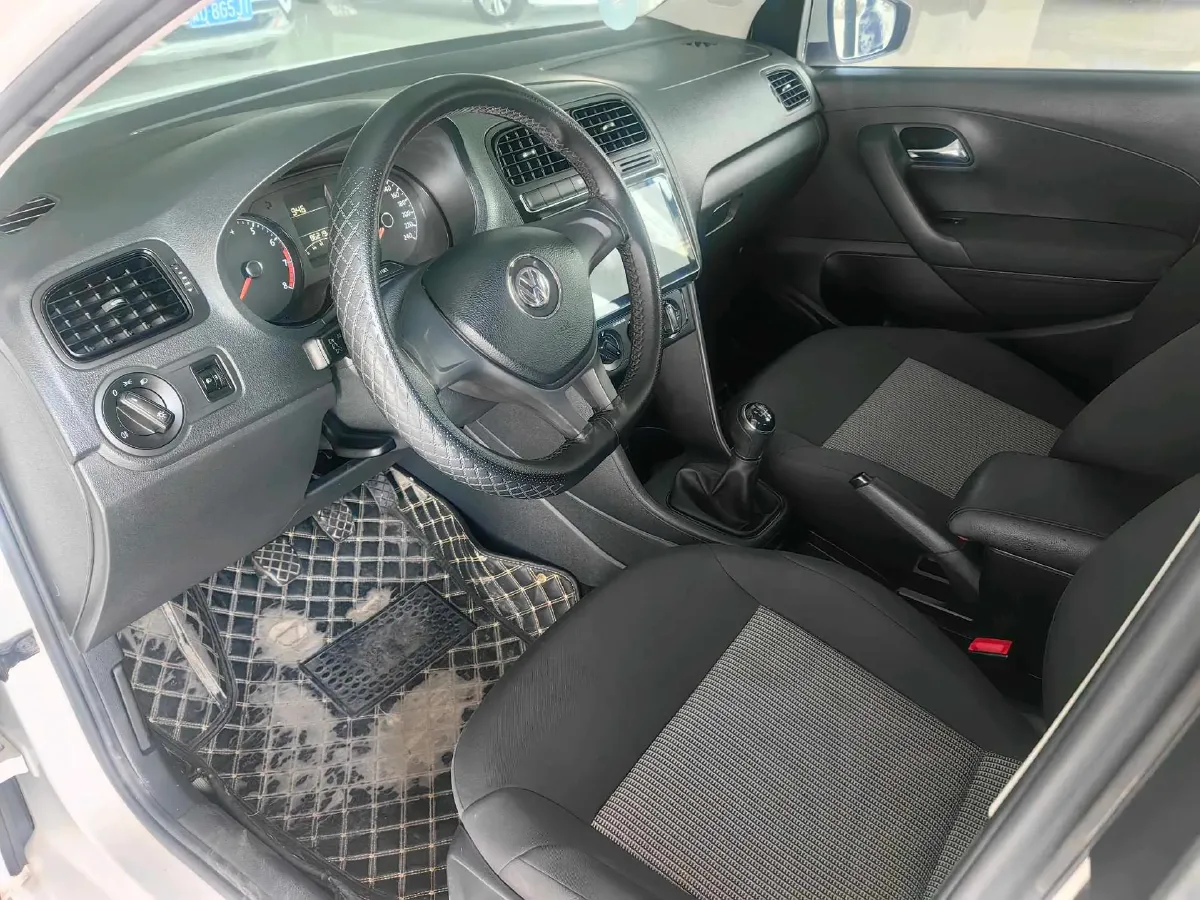 2016 Volkswagen Polo 1.4L 90HP L4 6AT,autocango,china used car exporter,china ev exporter,chinese used car exporter,chinese used ev exporter